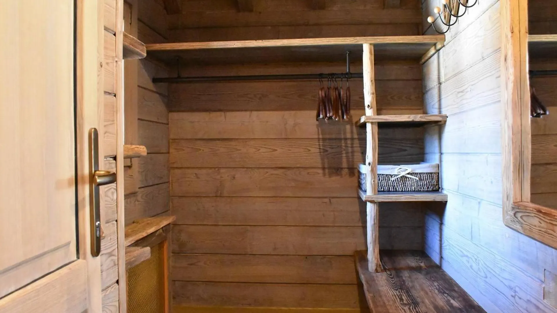 Appartement 4 Pieces Pour 6 Personnes, Meribel - Equipements Modernes, Balcons, Parking, Wifi, 4 Etoiles - Fr-1-180-615 Les Allues
