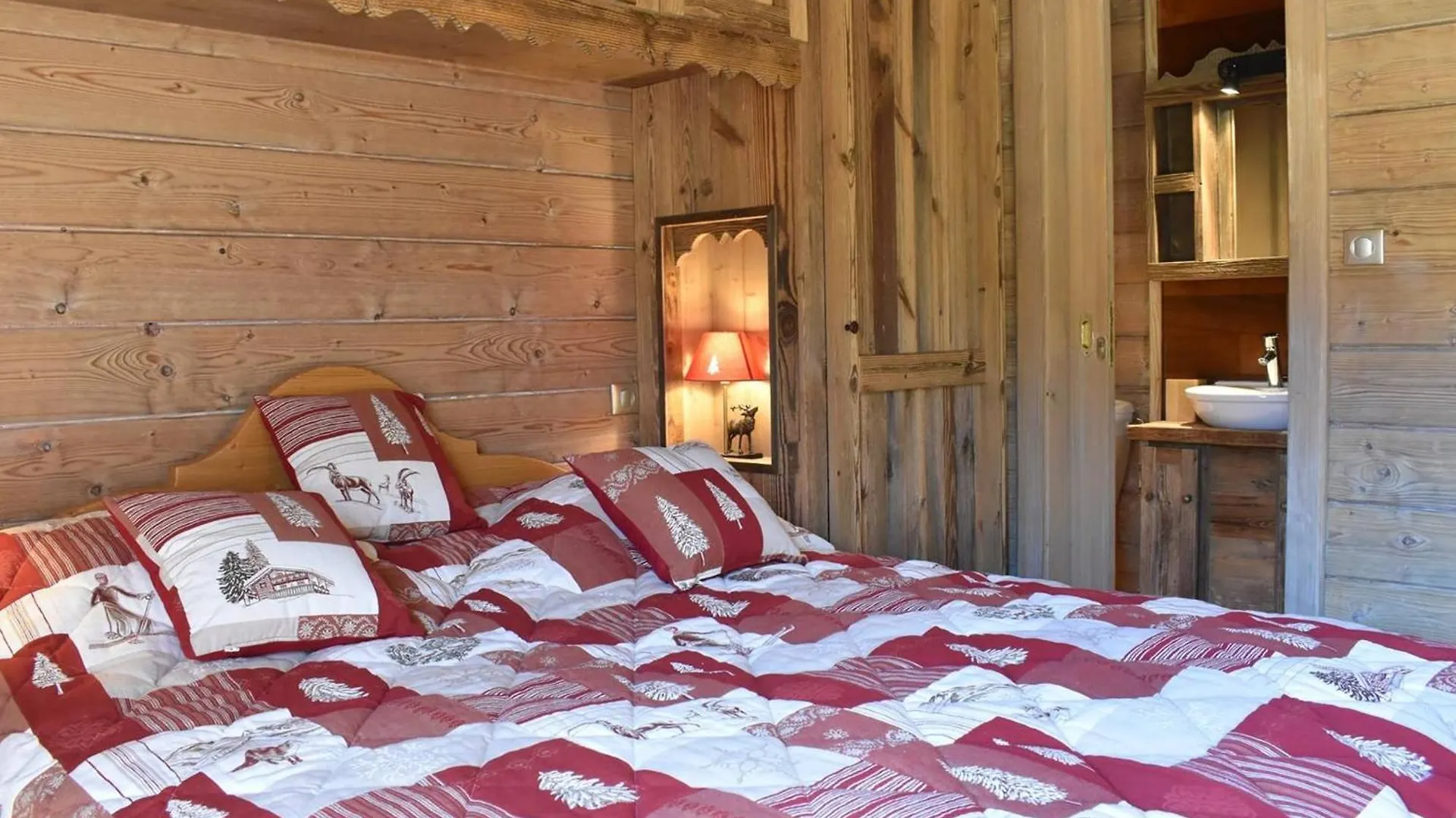 Appartement 4 Pieces Pour 6 Personnes, Meribel - Equipements Modernes, Balcons, Parking, Wifi, 4 Etoiles - Fr-1-180-615 Les Allues