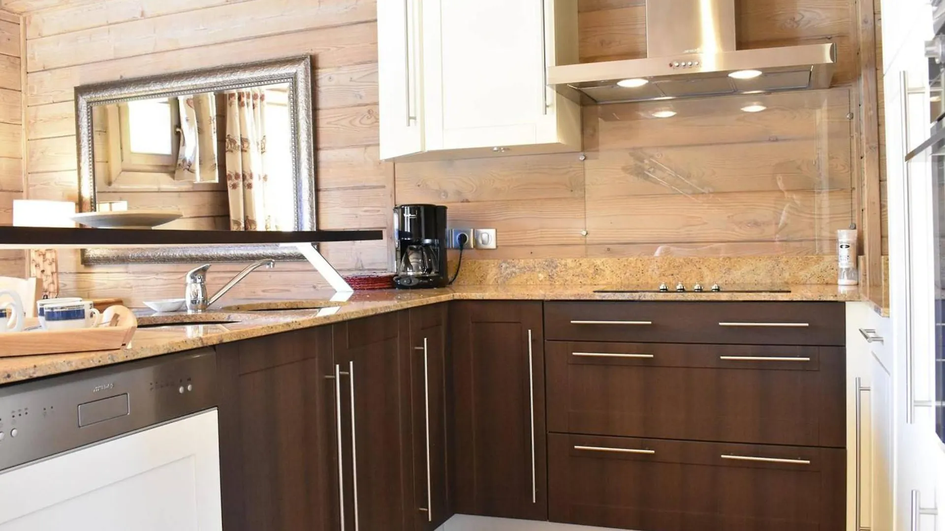Appartement 4 Pieces Pour 6 Personnes, Meribel - Equipements Modernes, Balcons, Parking, Wifi, 4 Etoiles - Fr-1-180-615 Les Allues Apartment