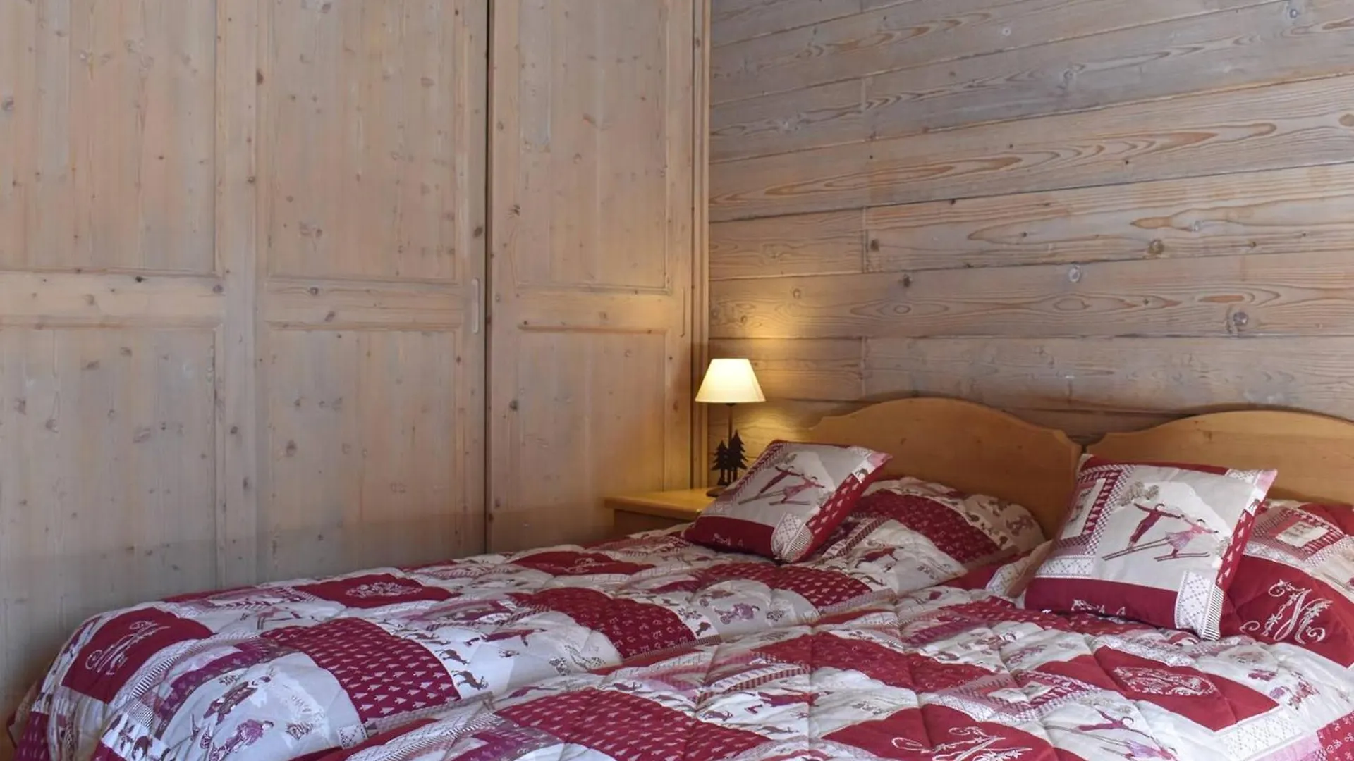 Appartement 4 Pieces Pour 6 Personnes, Meribel - Equipements Modernes, Balcons, Parking, Wifi, 4 Etoiles - Fr-1-180-615 Les Allues Apartment